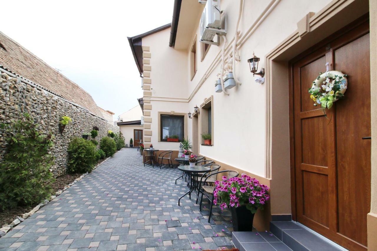 Guest house Select House *